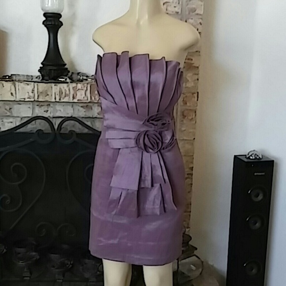 twentyone Dresses & Skirts - Twentyone Sleeveless Prom Dress